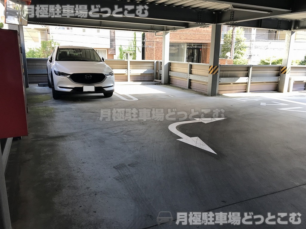 名古屋市中区千代田三丁目1402-1.1402-2.1420-1.1420-2.1420-3.1420-4の月極駐車場2