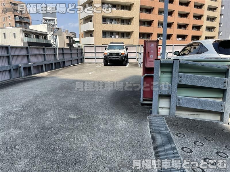 名古屋市中区千代田三丁目1402-1.1402-2.1420-1.1420-2.1420-3.1420-4の月極駐車場2