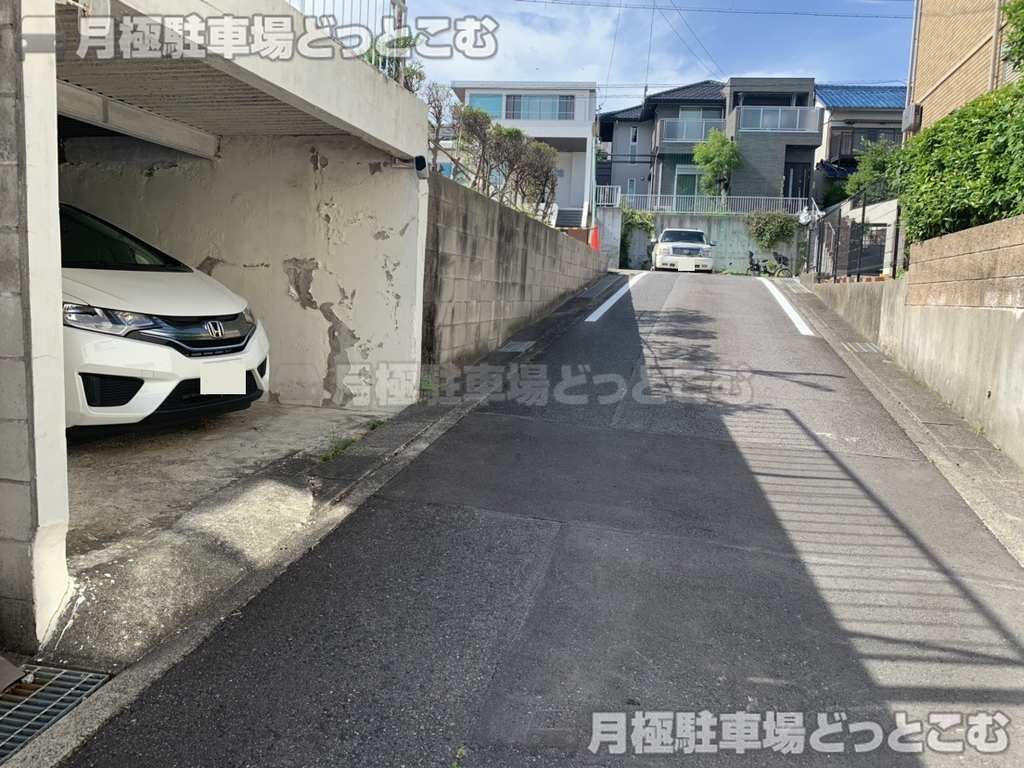 名古屋市緑区潮見が丘3丁目55の月極駐車場3