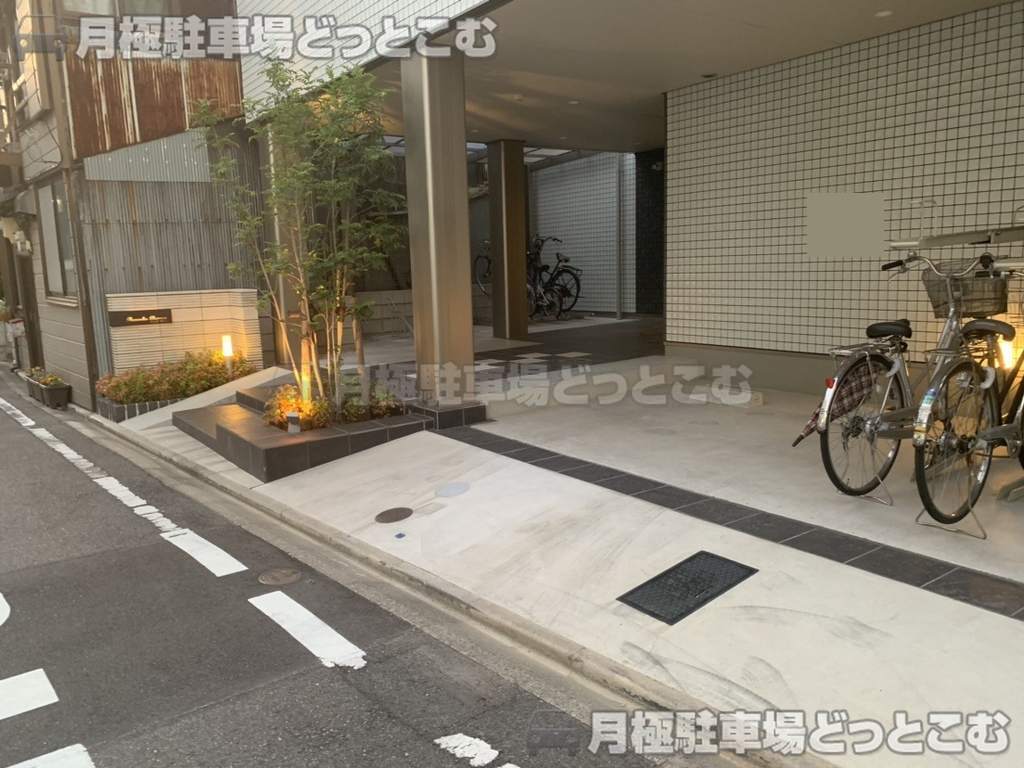 名古屋市中村区那古野1丁目4007-1の月極駐車場3