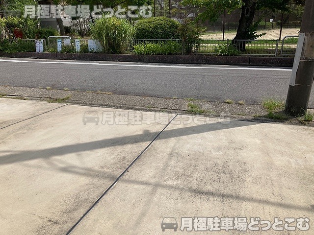 名古屋市千種区赤坂町6-15の月極駐車場8