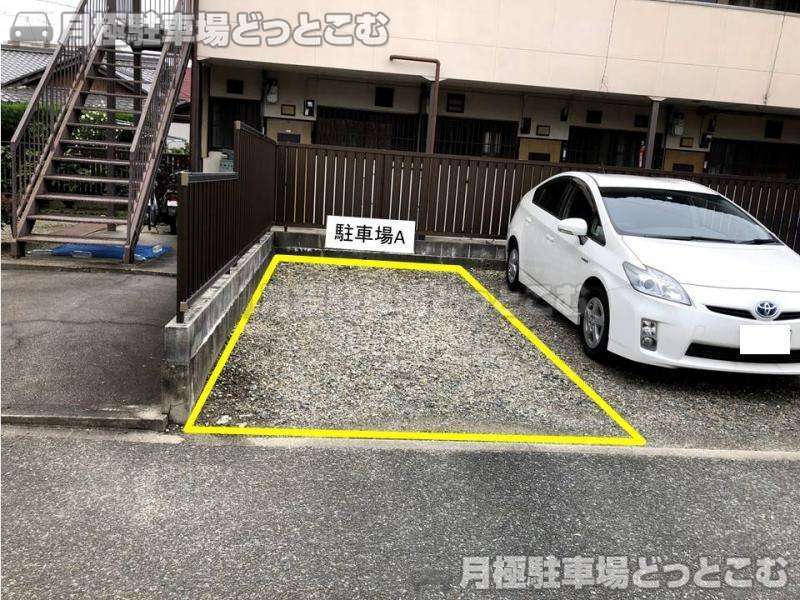 名古屋市熱田区三番町12-19の月極駐車場2