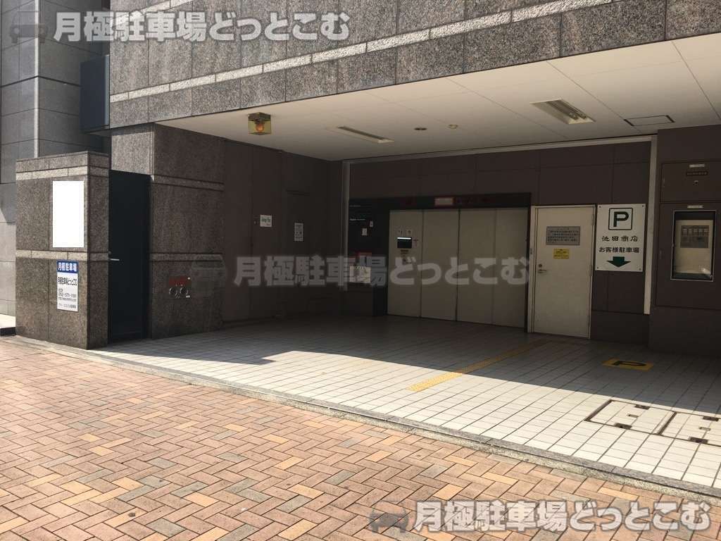 名古屋市中区栄2丁目513-1,513-2,514,515番の月極駐車場2