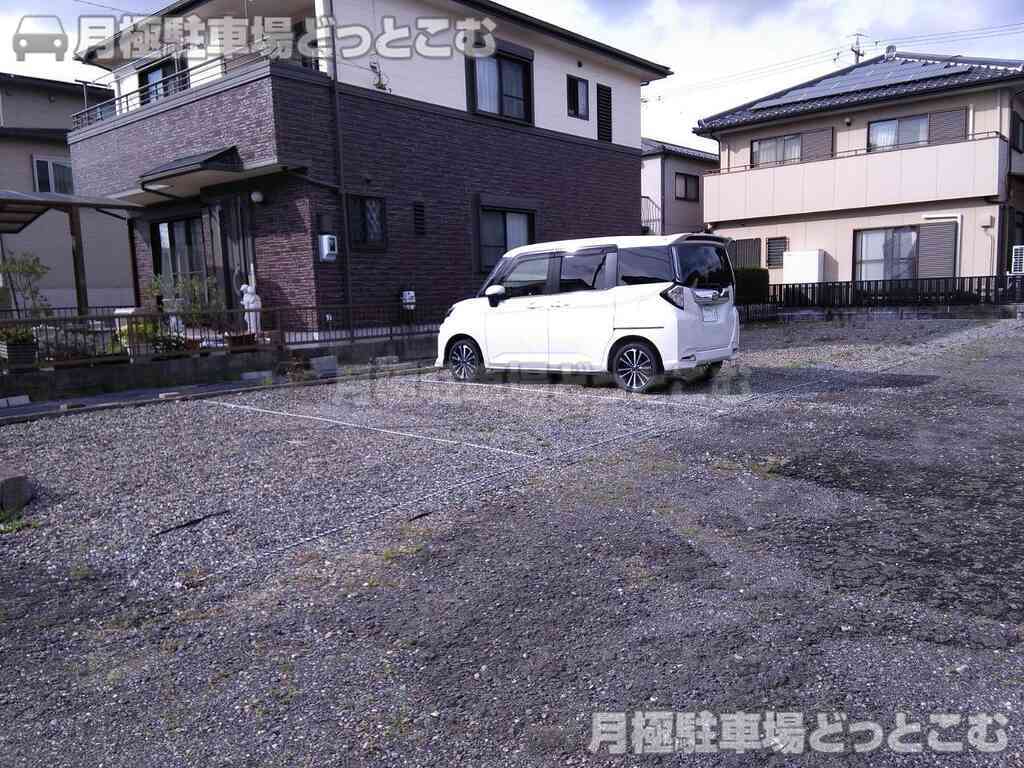 小牧市小牧原新田字南原1761-5,1761-6の月極駐車場1