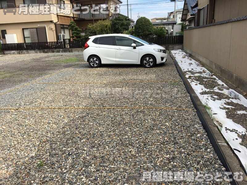小牧市大字小牧原新田字南原1761-5,1761-6の月極駐車場2