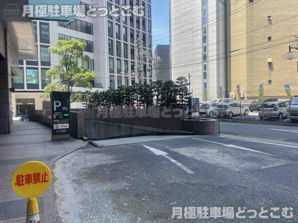 名古屋市中村区名駅四丁目9番8号の月極駐車場6