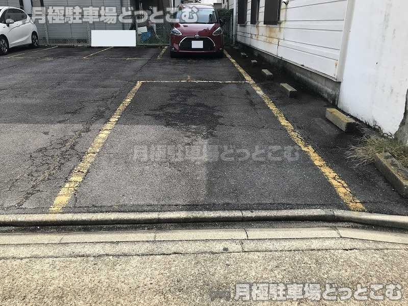 名古屋市千種区今池5丁目3602の月極駐車場3