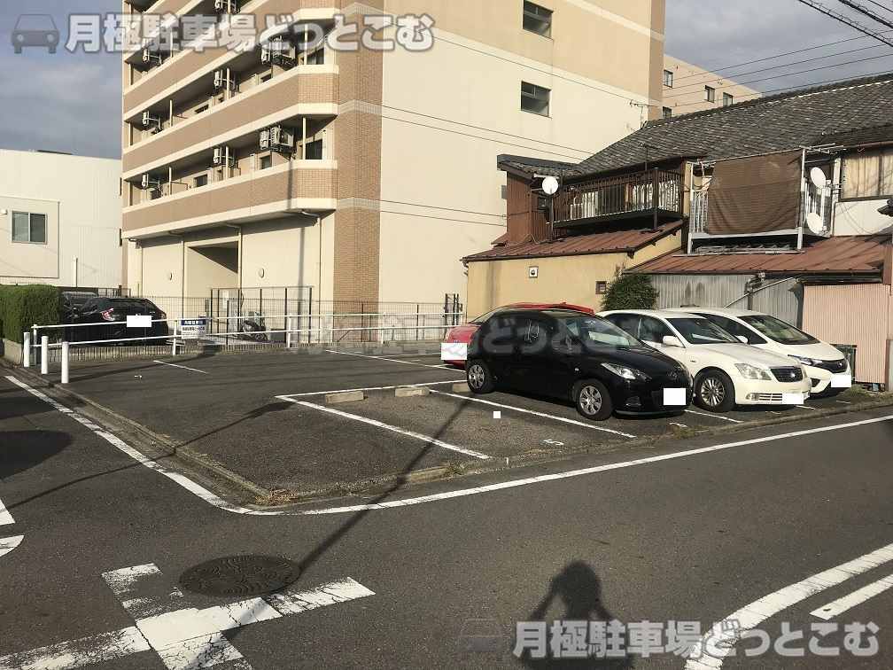 名古屋市北区杉栄町5丁目105の月極駐車場1