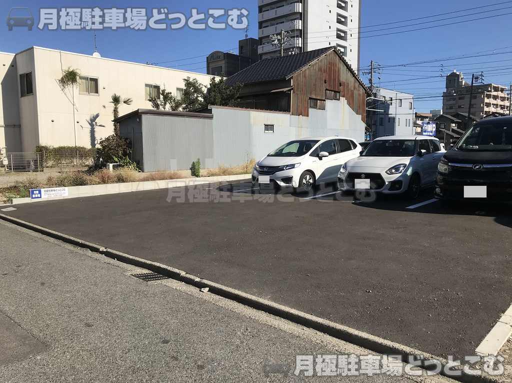 名古屋市北区御成通2丁目21番2の一部の月極駐車場1