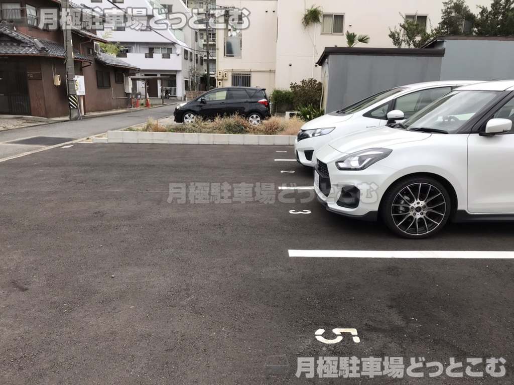名古屋市北区御成通2丁目21番2の一部の月極駐車場2