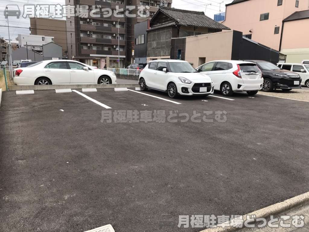 名古屋市北区御成通2丁目21番2の一部の月極駐車場3