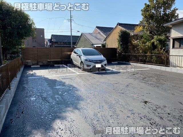 名古屋市西区枇杷島3丁目2240番の月極駐車場2