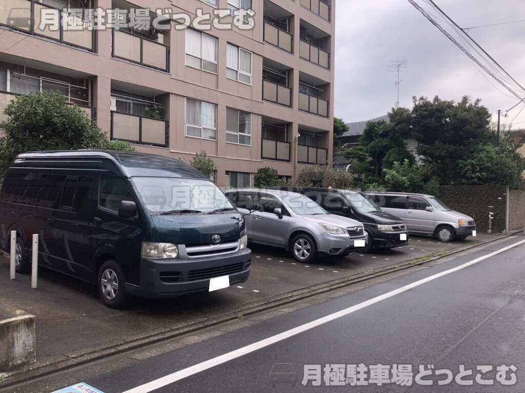 豊島区駒込4丁目983の月極駐車場2