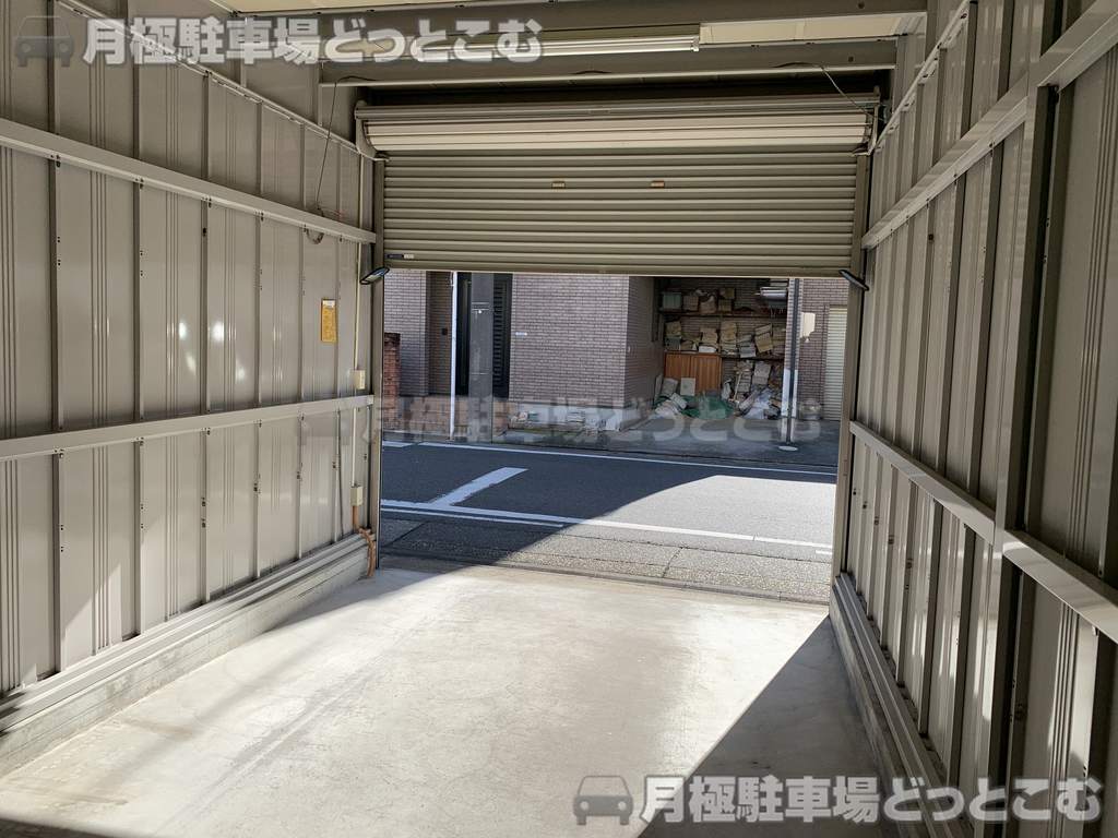 名古屋市瑞穂区亀城町1丁目5-3の月極駐車場2