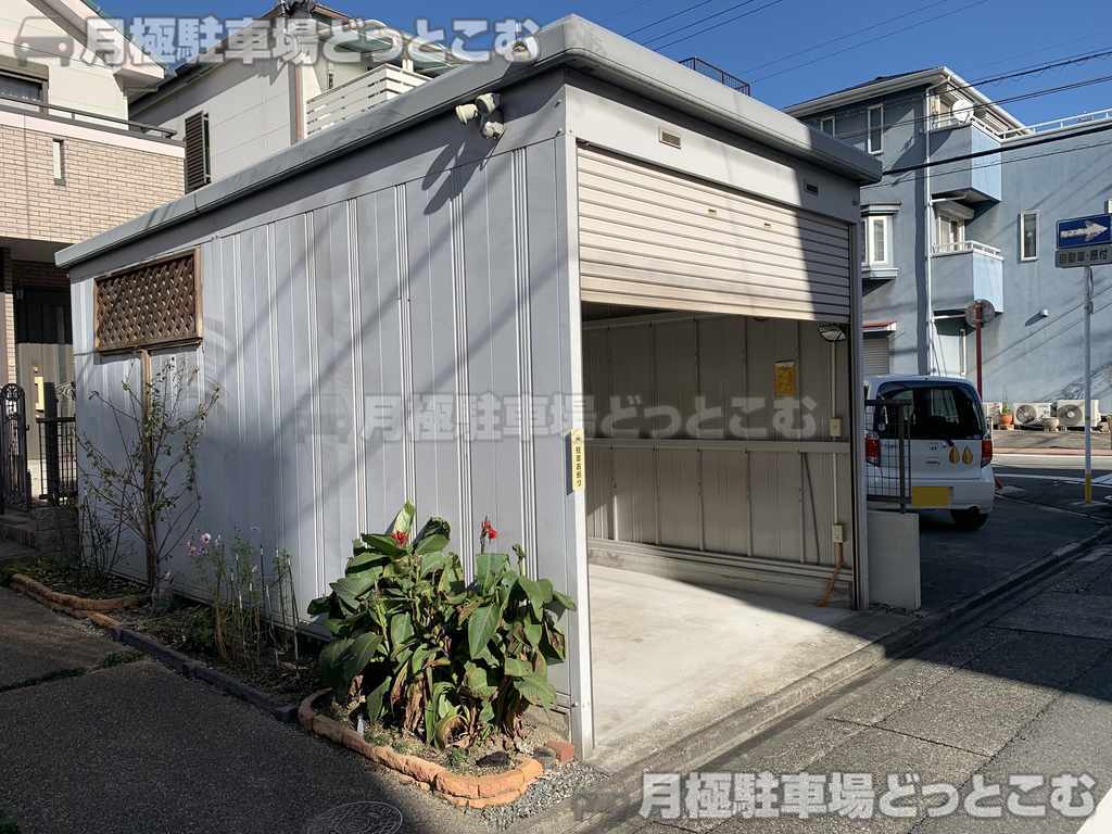 名古屋市瑞穂区亀城町1丁目5-3の月極駐車場3
