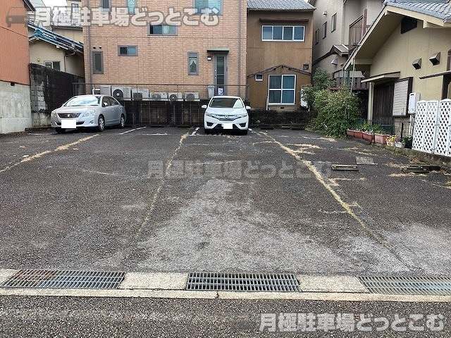 名古屋市千種区唐山町2丁目24の月極駐車場2