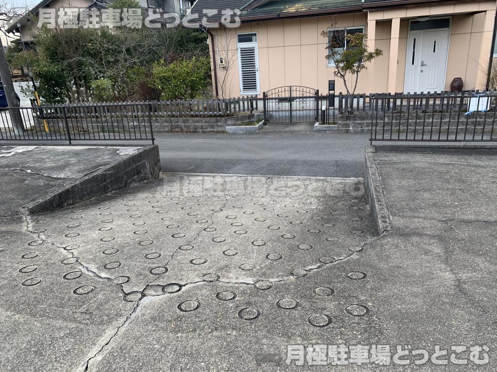 日進市東山3丁目1119の月極駐車場4