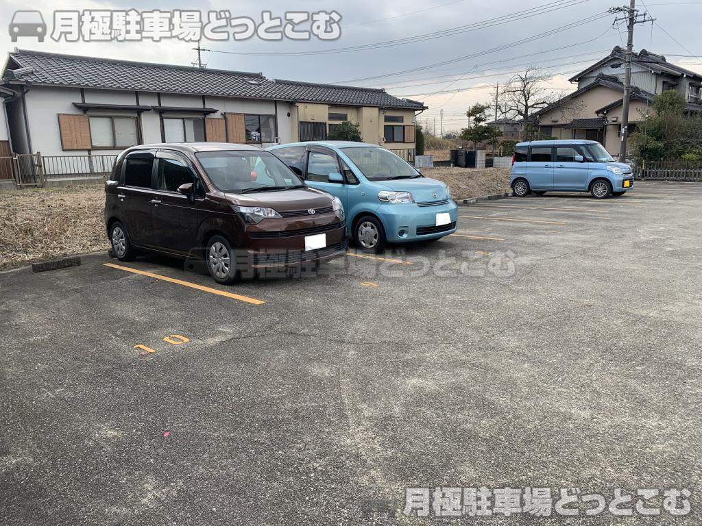 日進市東山3丁目1119の月極駐車場8