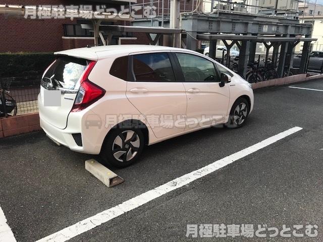 名古屋市東区白壁3丁目809番地の月極駐車場2