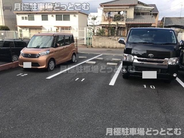 名古屋市東区白壁3丁目809番地の月極駐車場3