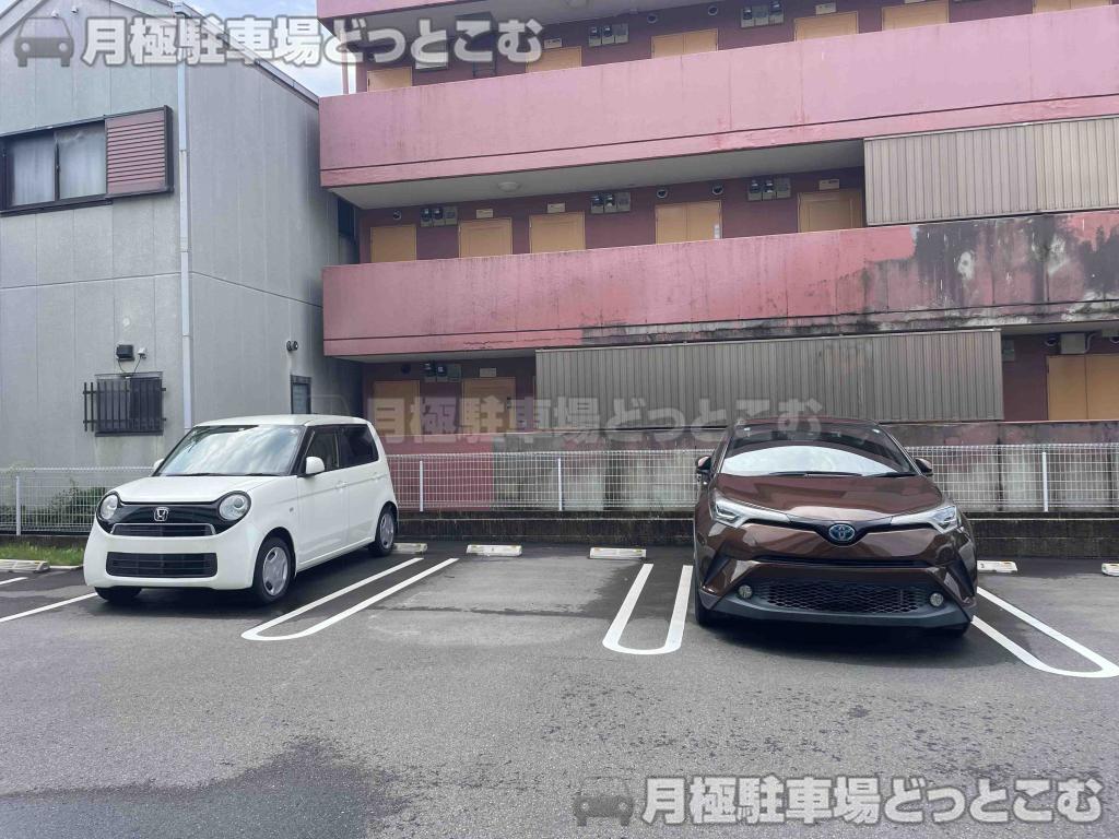 名古屋市中村区栄生町17丁目の月極駐車場4