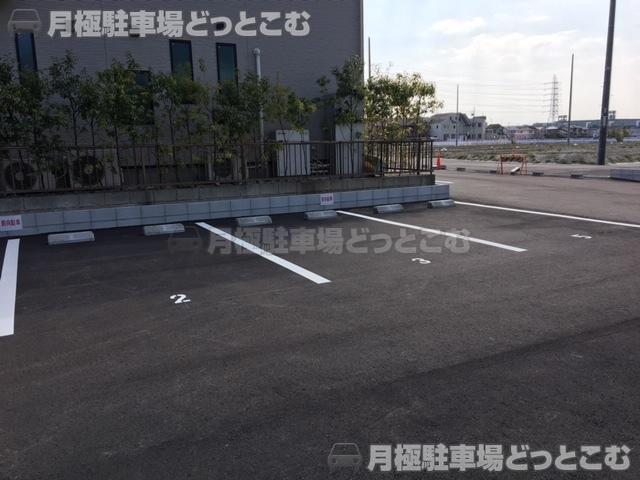 名古屋市中川区富田町大字榎津字東新海1451-1の月極駐車場2