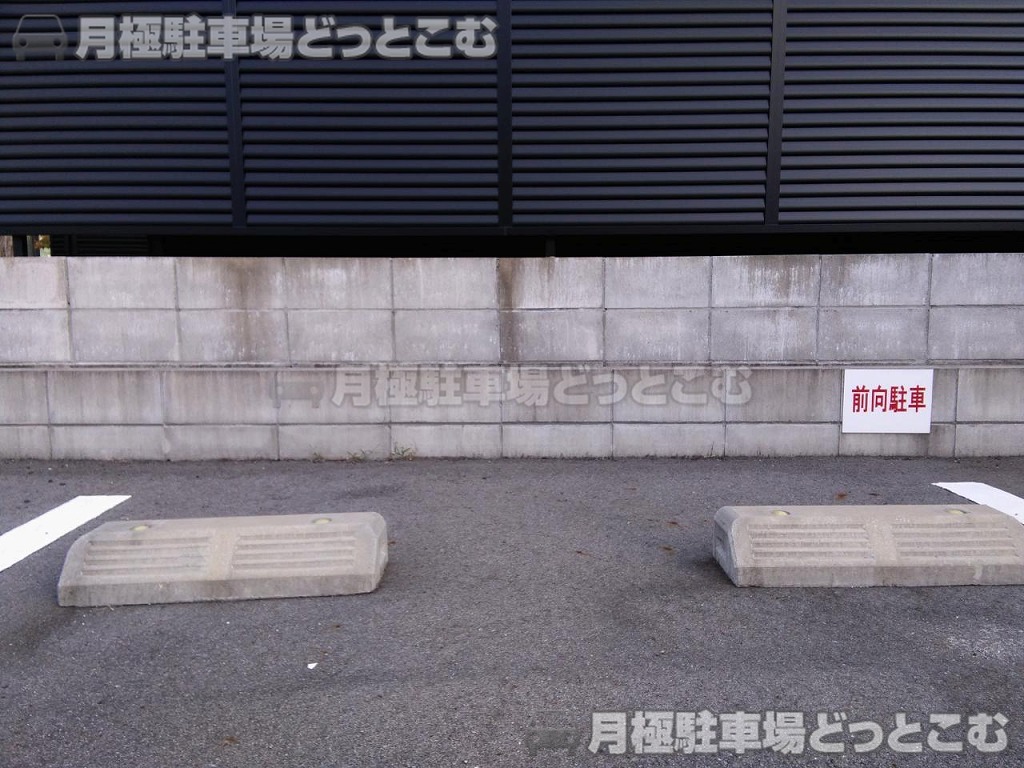 名古屋市中川区富田町大字榎津字東新海1451-1の月極駐車場4