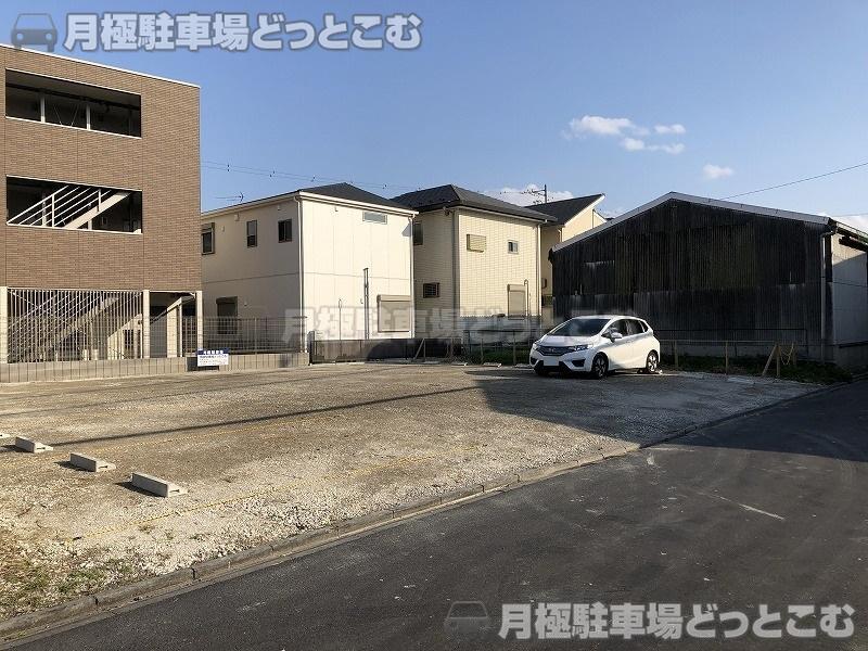 名古屋市中川区上高畑1丁目135番2の月極駐車場2