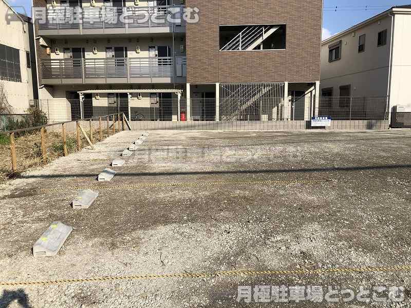 名古屋市中川区上高畑1丁目135番2の月極駐車場3