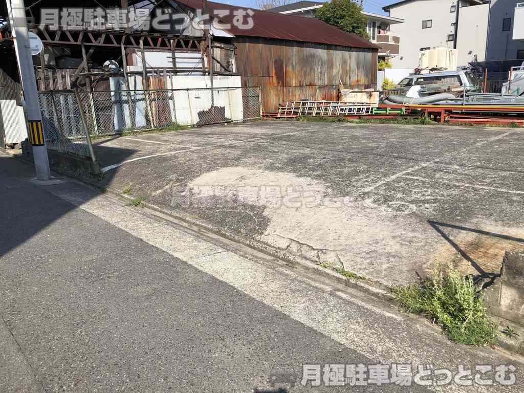名古屋市中川区柳島町3丁目20番の月極駐車場2