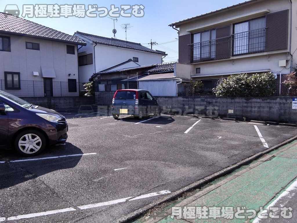 名古屋市北区憧旛町2丁目24-1の月極駐車場3