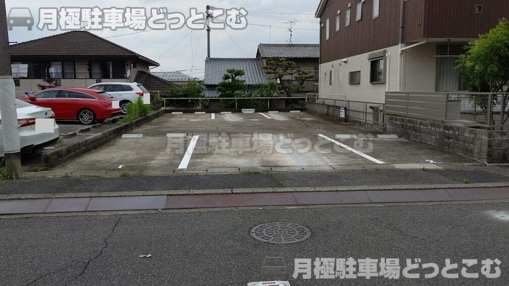 名古屋市緑区ほら貝2丁目230の月極駐車場1