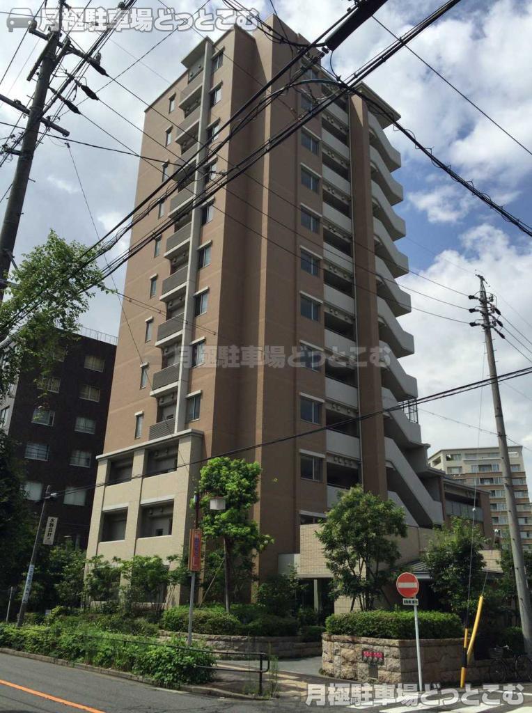 名古屋市千種区高見2-6-7の月極駐車場3
