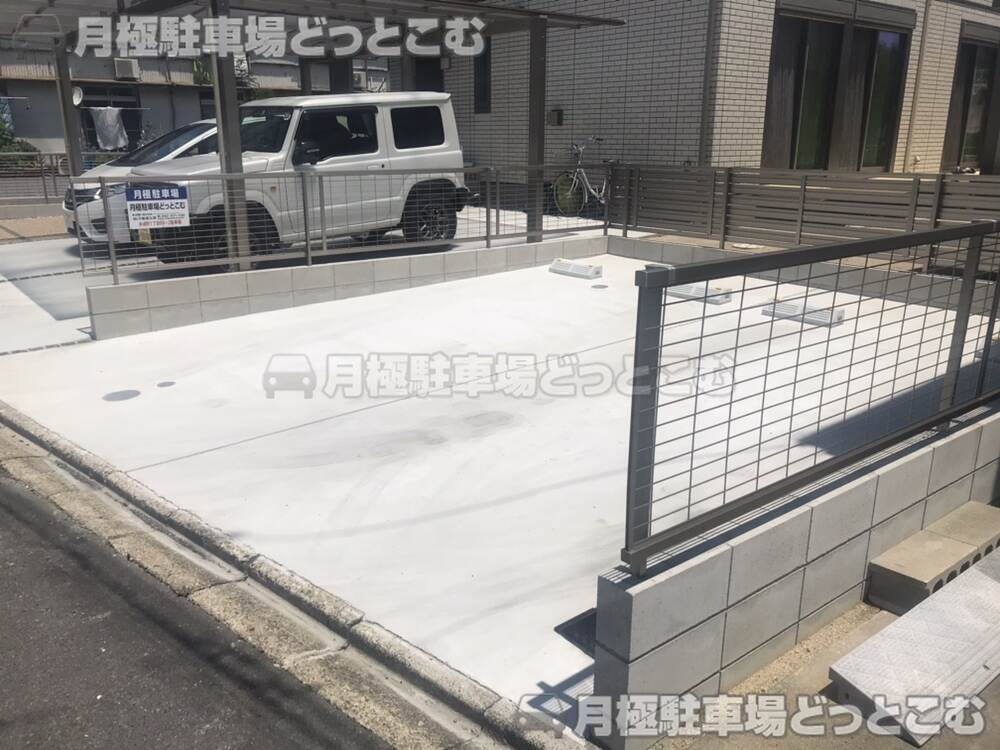 名古屋市南区本城町1丁目69番地の月極駐車場3