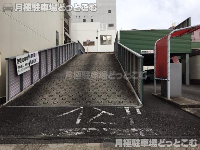 名古屋市中区大須2丁目811の月極駐車場1