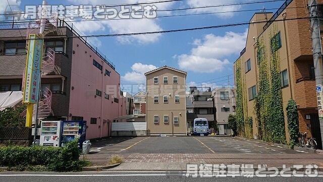 名古屋市東区新出来1丁目439,440の月極駐車場1