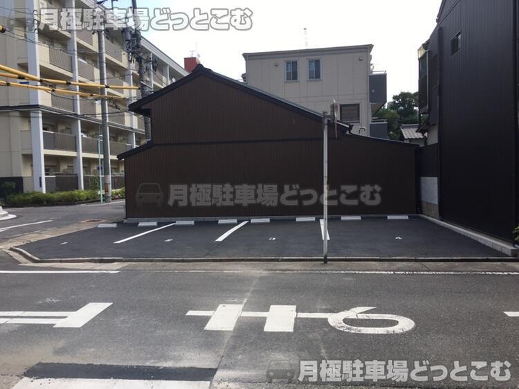 名古屋市西区那古野1丁目617の月極駐車場2