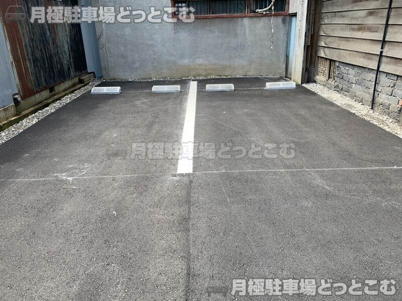 一宮市栄1丁目3-17の月極駐車場3