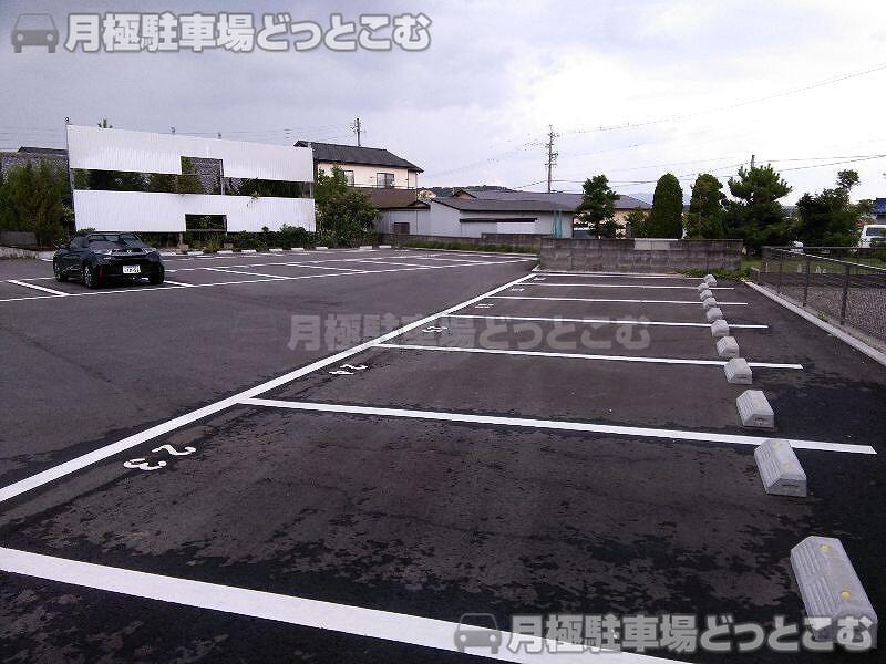 日進市岩崎町新ラ田87-233の月極駐車場3