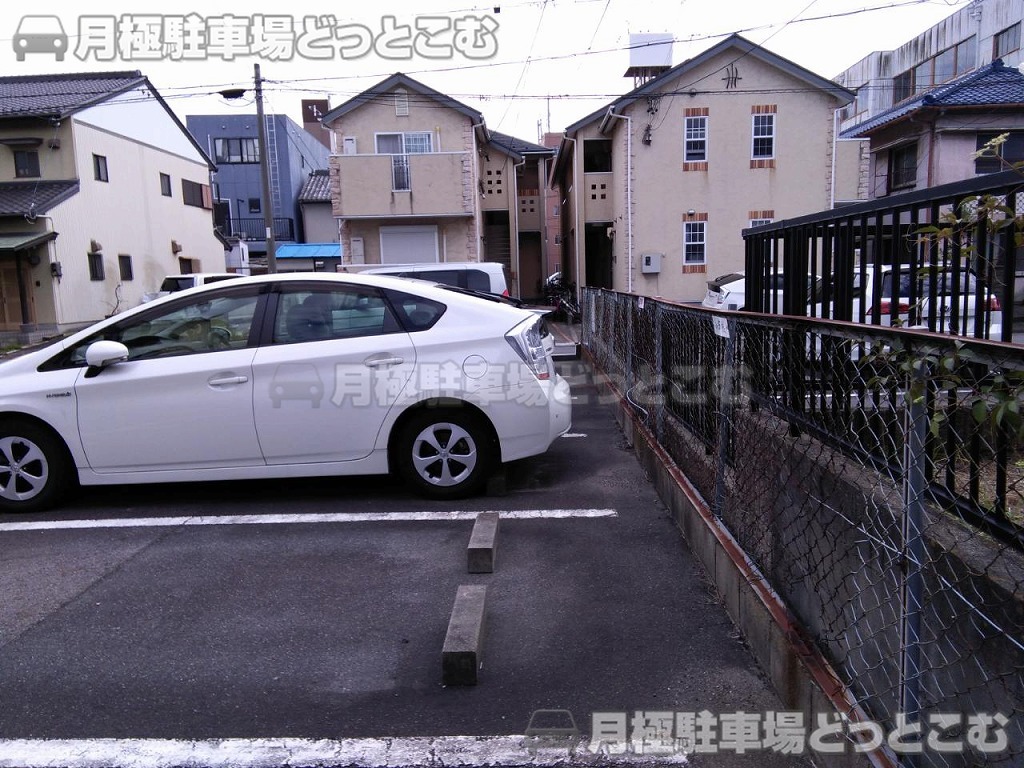 名古屋市熱田区切戸町2丁目62の月極駐車場8