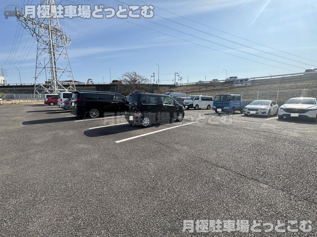 名古屋市中川区富田町大字前田字海用1番1の月極駐車場2
