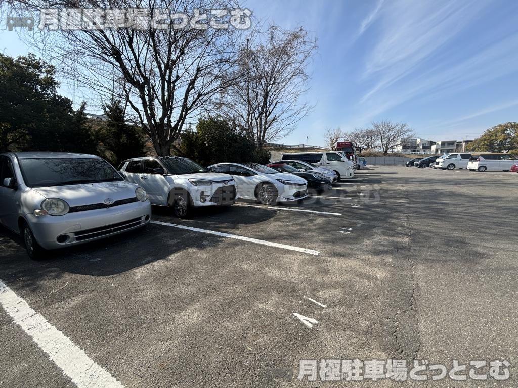 名古屋市中川区富田町大字前田字海用1番1の月極駐車場6