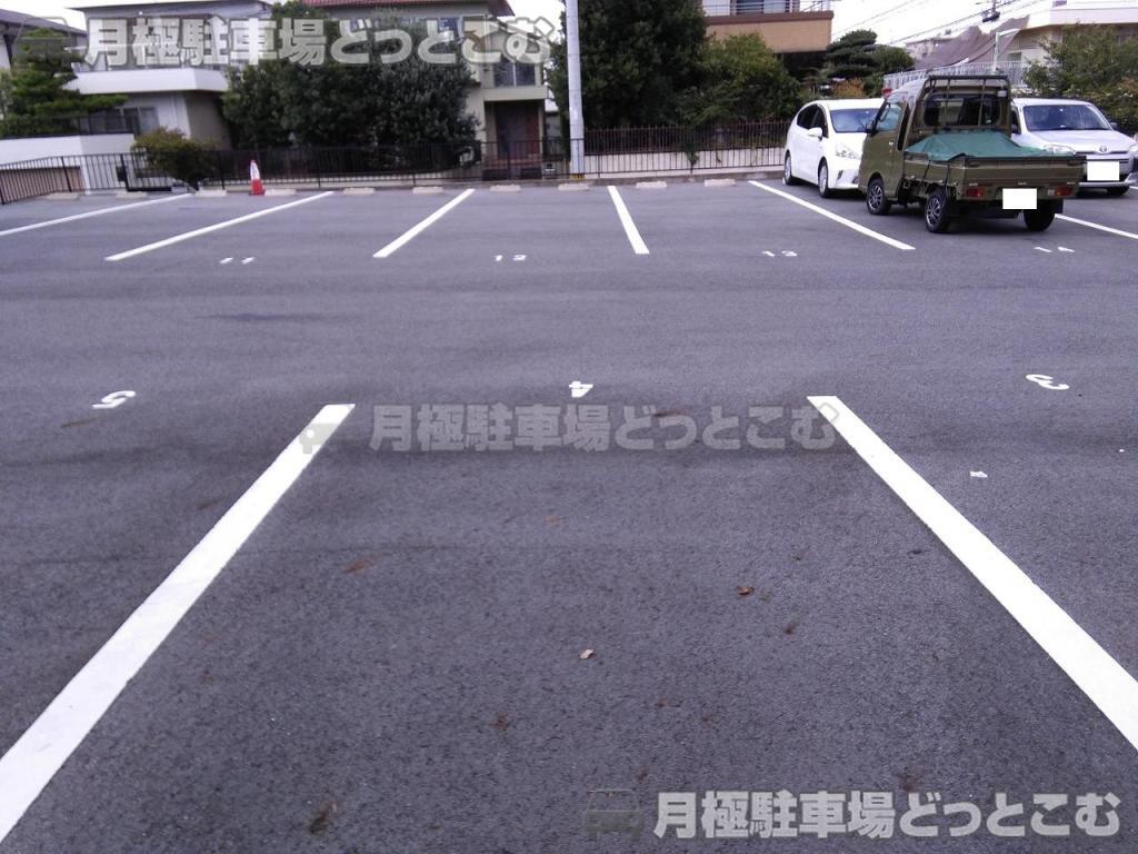 名古屋市名東区勢子坊2丁目1112の月極駐車場5