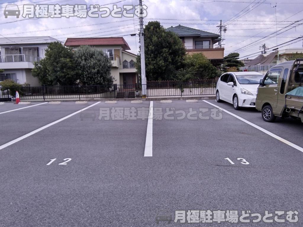 名古屋市名東区勢子坊2丁目1112の月極駐車場9