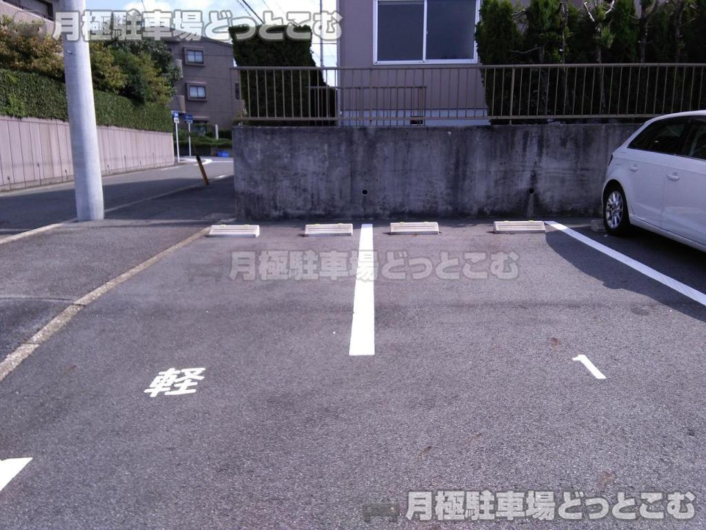 名古屋市名東区勢子坊2丁目1112の月極駐車場5