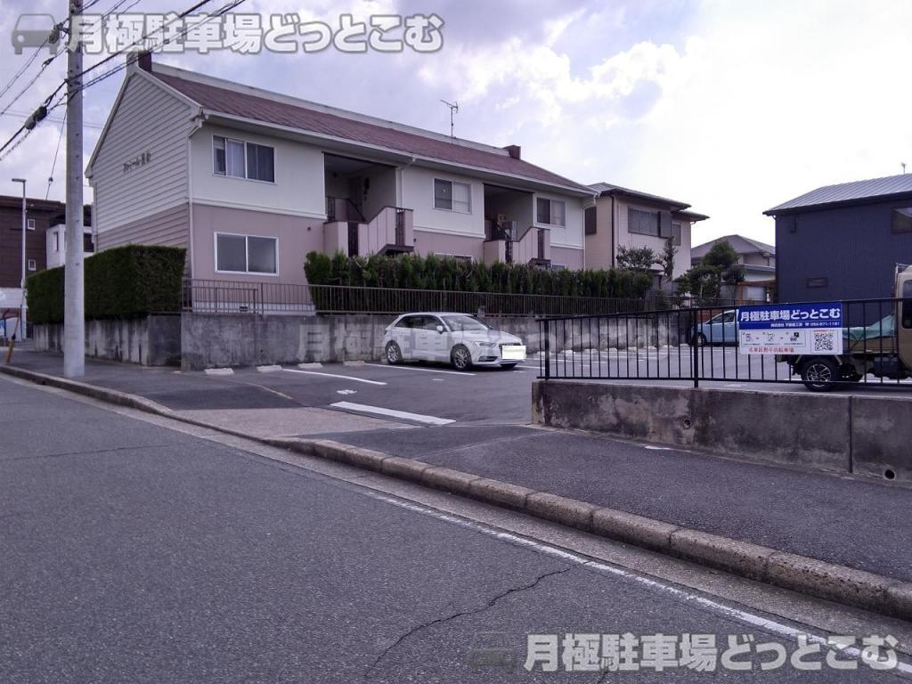 名古屋市名東区勢子坊2丁目1112の月極駐車場7