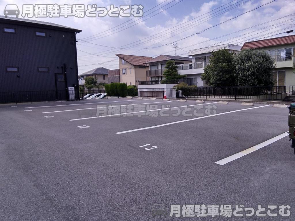 名古屋市名東区勢子坊2丁目1112の月極駐車場5