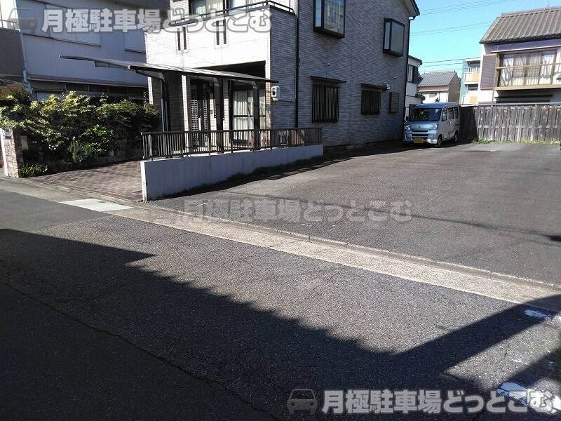 名古屋市中村区宮塚町32の月極駐車場3