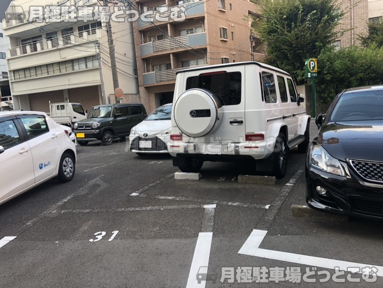 名古屋市中区千代田3丁目1006の月極駐車場5
