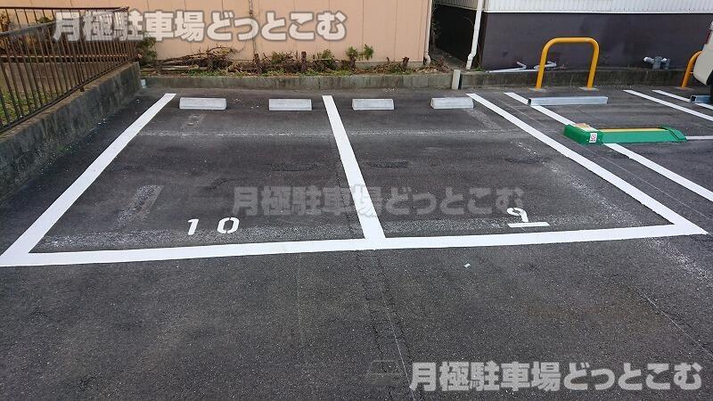 名古屋市中川区中郷2丁目114の月極駐車場3